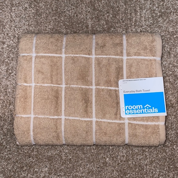 Room Essentials Accessories Room Essentials Everyday Bath Towel Tan